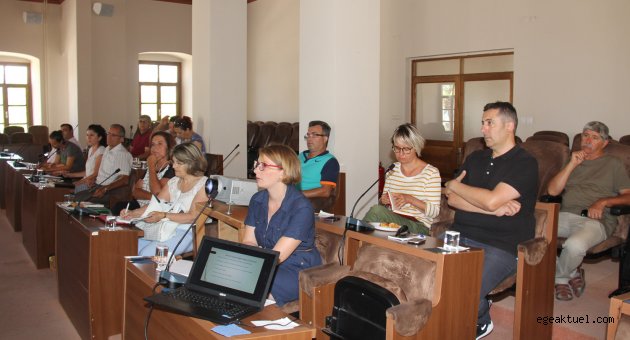Dededen toruna 1. Urla zeytinyağı hasat festivali
