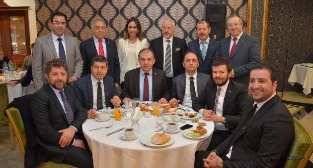 Delican'dan kusursuz kongre mesajı
