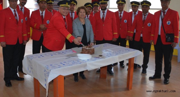 Dikili Belediyesi Bandosu 1 yaşında