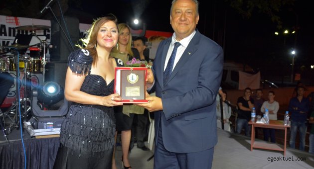 Dikili’de muhteşem gece