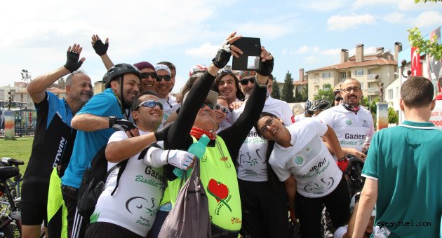 Doğa için pedalladılar