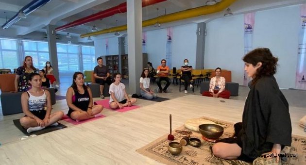 Dünya Yoga Günü etkinliğine büyük ilgi
