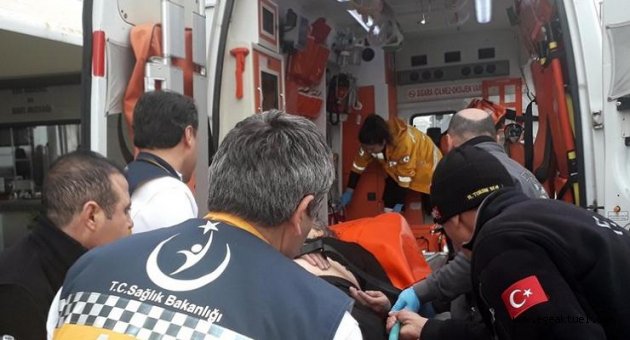 Düştüğü denizde kalbi duran kadını, deniz polisi kurtardı