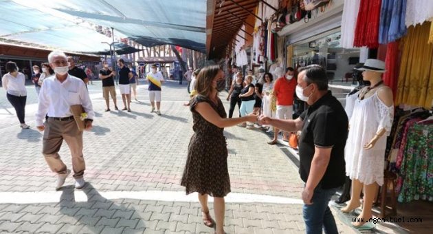Efes esnafından Başkan Sengel’e teşekkür