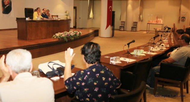 Efes Selçuk’ta eğitime destek