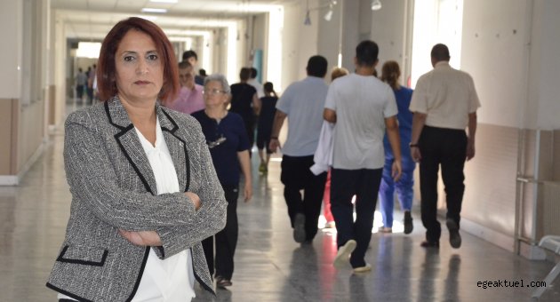 Ege Diş Çalışanları Kart Uygulamasına Bayrak Açtı