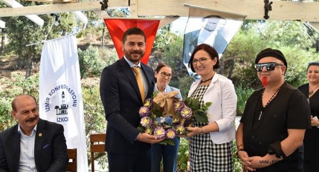  Kadın Dernekleri Foça’da toplandı