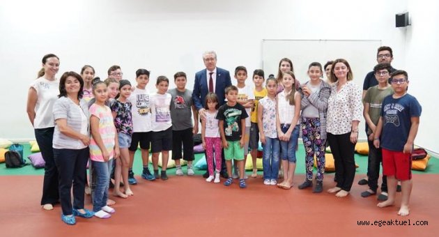 Ege Üniversitesi’nden  “Yaz Okulu Projesi”
