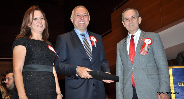 Egesel inşaat'tan sanata destek