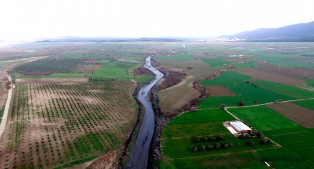 Eker “Bakırçay’da 20.000 dekar arazi riskten kurtulacak”