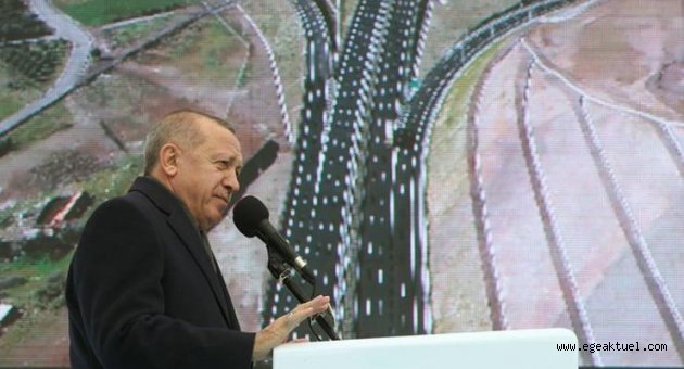 Erdoğan'dan İzmir'de davet açıklaması: "Kendisi aranızda da ben mi göremiyorum?"