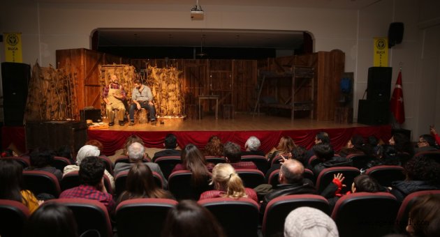 Fareler ve İnsanlar Buca’da sahnelendi