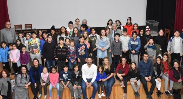 Foça Belediyesi Çocuk Belediye Başkanını seçti