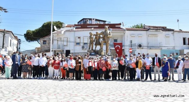Foça’da 19 Mayıs coşkusu