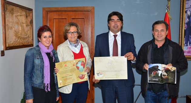 Foça’nın geleneği, dünya birincisi !..