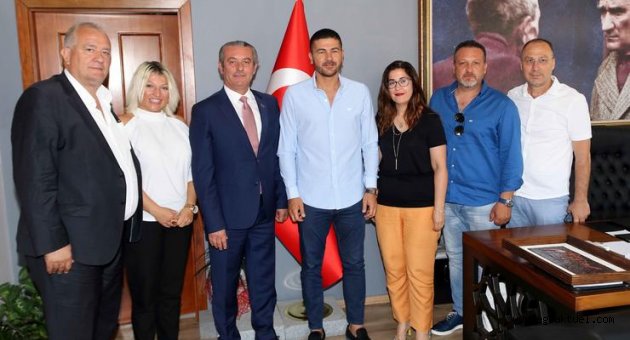 "Foça, turizmden daha fazla pay almalı"