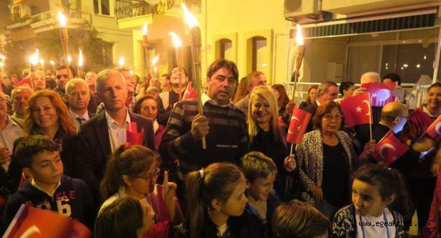 Foça'da Cumhuriyet Bayramı coşkusu