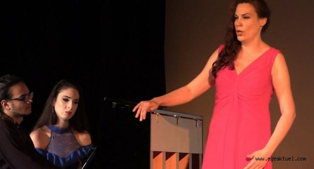 Foça'da opera akşamı