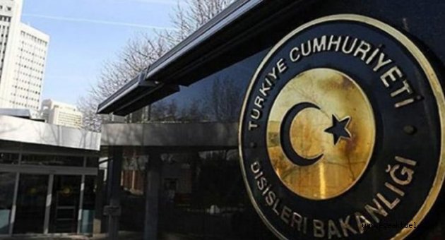Fransa'nın başörtüsü kararına Türkiye'den tepki
