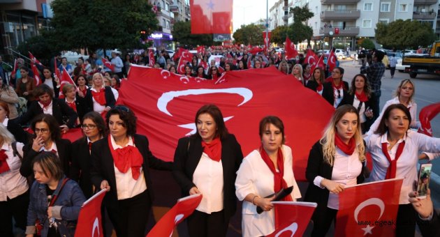 Gaziemir’de 29 Ekim coşkusu