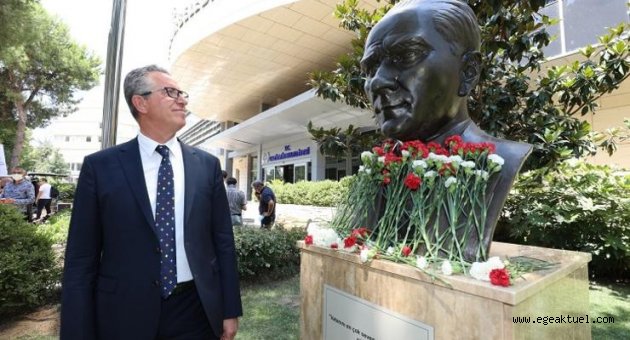 Gaziemir’de Atatürk büstü açıldı