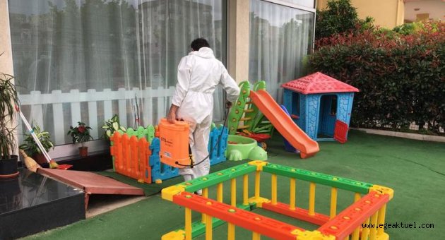 Gaziemir’de eğitim kurumlarında dezenfeksiyon işlemi
