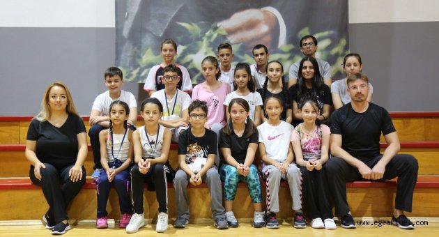 Gaziemir’in altın ayakları şampiyonluk yolunda