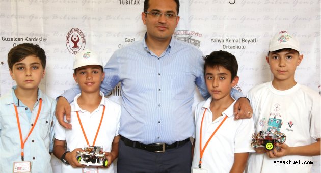 Geleceğin bilim insanları Bornova’da buluştu