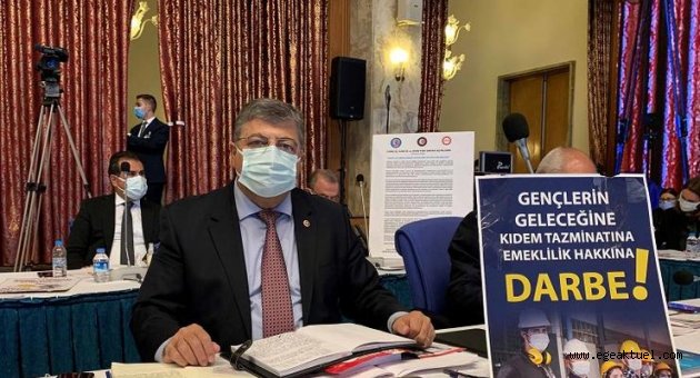 “Gençlik hayatından memnun değil!”