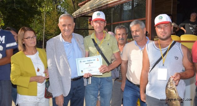 Gölcük’te 3. Balık Tutma Yarışması Yapıldı
