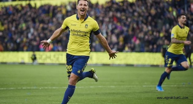 Göztepe, Kamil Wilzcek'i Türkiye'ye getiriyor