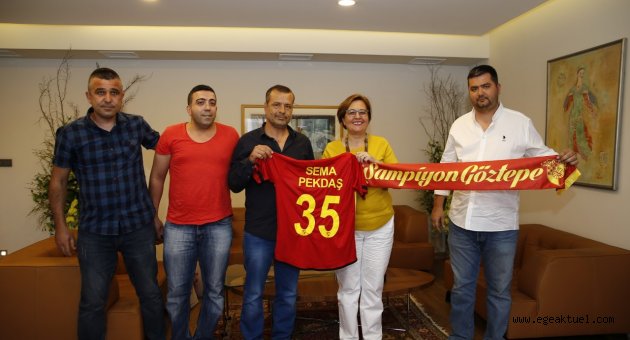 Göztepe’nin taraftarından anlamlı ziyaret