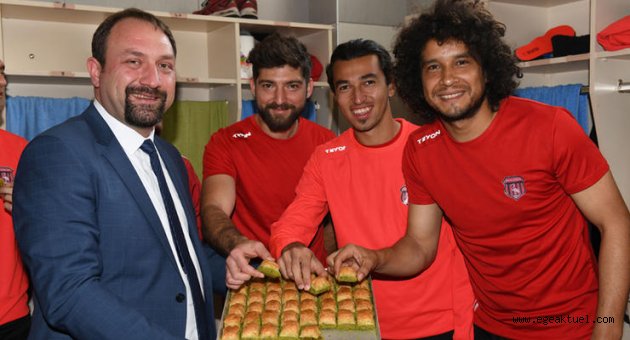 Gümrükçü'den futbolculara moral 