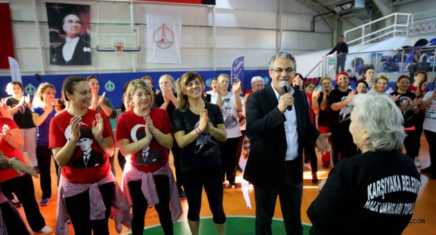 Güne ‘zumba’ ile başladılar