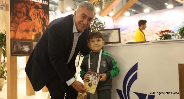 Güzelbahçe standına Büyük İlgi