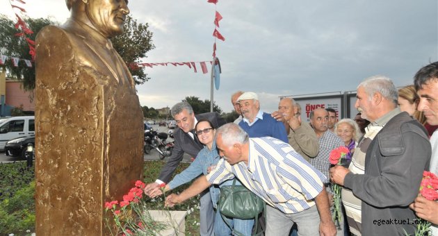 Güzelbahçeliler, Ahmet Taner Kışlalı’yı unutmadı