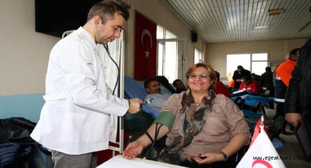 Hayat kurtaran kampanyaya Konak desteği