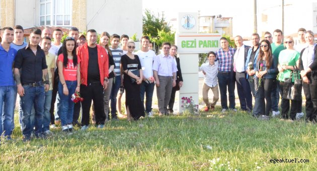 Hem Denizleri hem Ali İsmailleri andılar