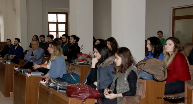 İEÜ Mimarlık Fakültesi öğrencileri Urla'da 