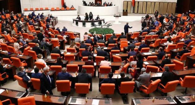 İktidar ve muhalefetin gündeminde ne var?