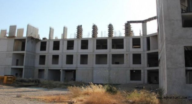 İlçenin 50 yıllık hastane hayali yarım kaldı