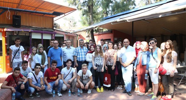 İskeçeli gençler Bornova’yı çok sevdi