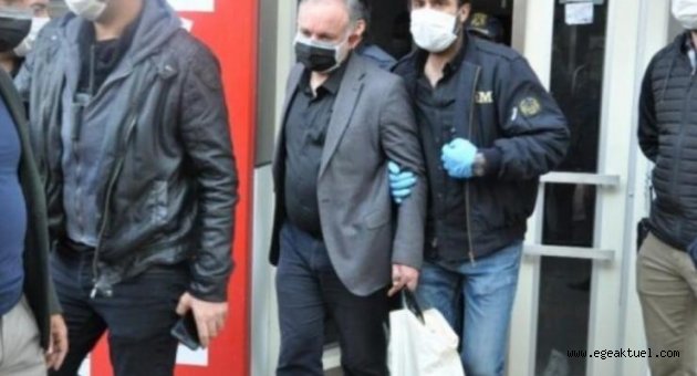İstifa edeceğini açıkladı