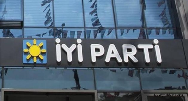 İYİ Parti'li belediye başkanı istifa edip AKP'ye geçti