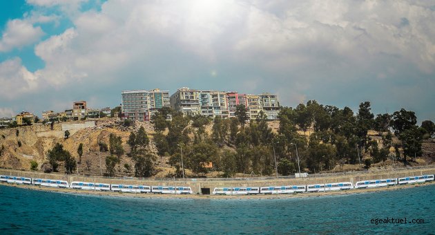 İZBAN, Dünyaları Dolaştı 