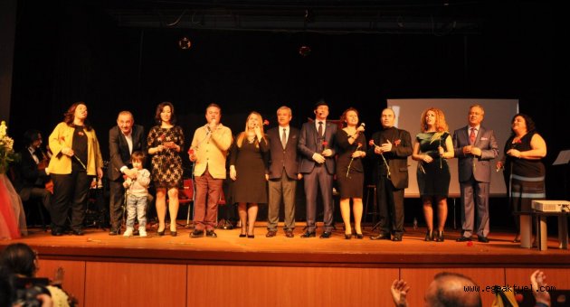 İzmir Barosu, Şiirler ve Şarkılarla Nazım Hikmet’i Andı.