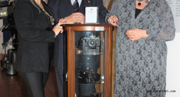 İzmir Basın Müzesi bağışlarla zenginleşiyor