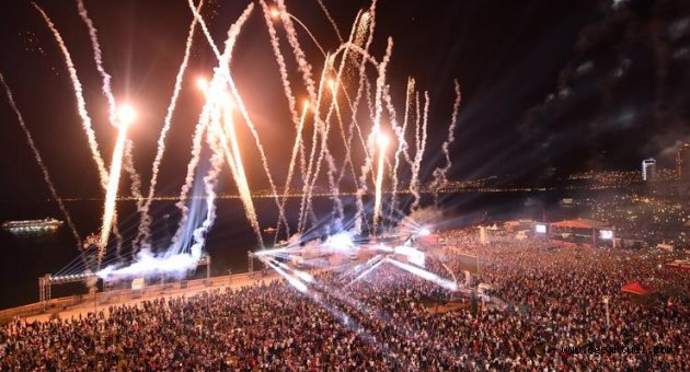 İzmir Büyükşehir Belediyesi 9 Eylül coşkusunu tüm kente yayacak