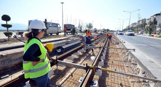 İzmir Büyükşehir Belediyesi Çiğli Tramvayı ihalesiyle bir ilke imza attı