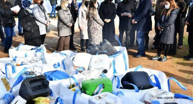 İzmir Büyükşehir’in geri dönüşüm seferberliği sürüyor